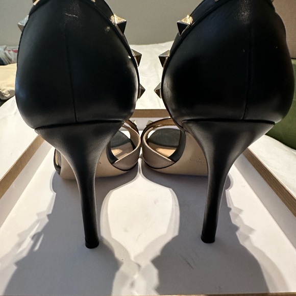 Valentino Rockstud Leather Sandles 8 1/2 - Picture 3 of 7